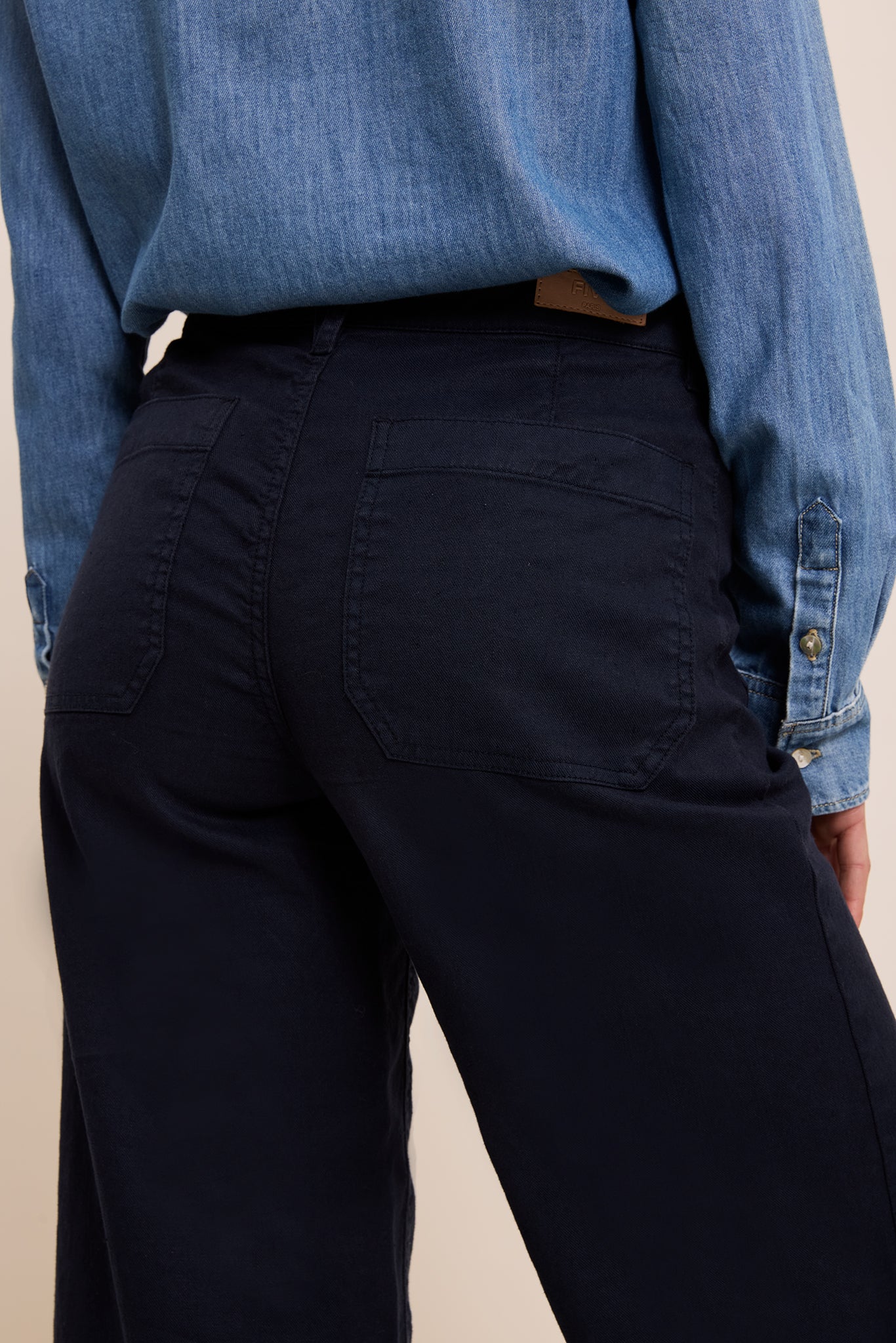 Pantalon Lucia Crop Large - Image 34